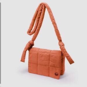 Stylish Peach Quilted Shoulder Bag